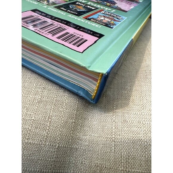 Cat Kid Comic Club: Collaborations - Book #4 By Dav Pilkey 2022 1st Edition - Picture 4 of 8